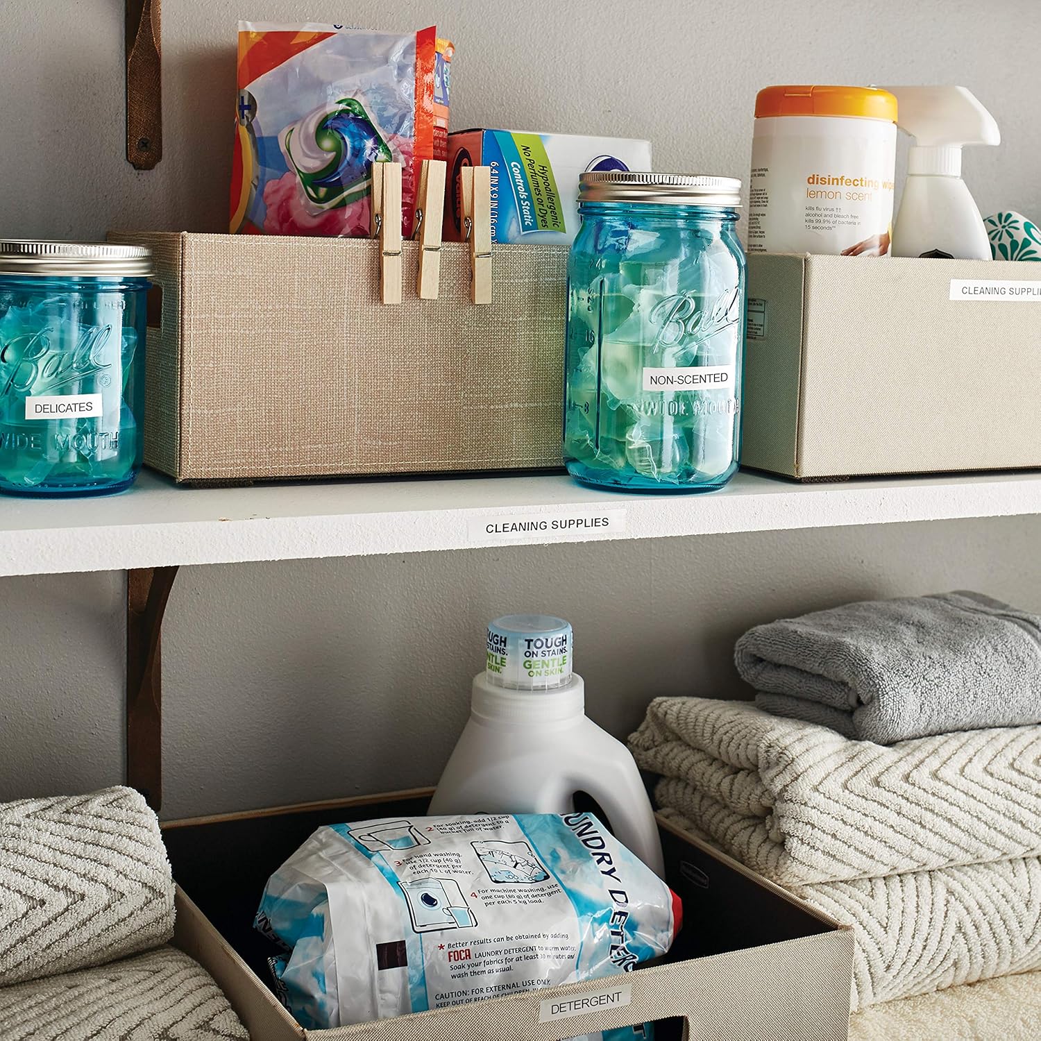 DYMO LetraTag Bundle 100T printer, with 13 ft black on white labels and 13 ft black on clear labels - Image 3